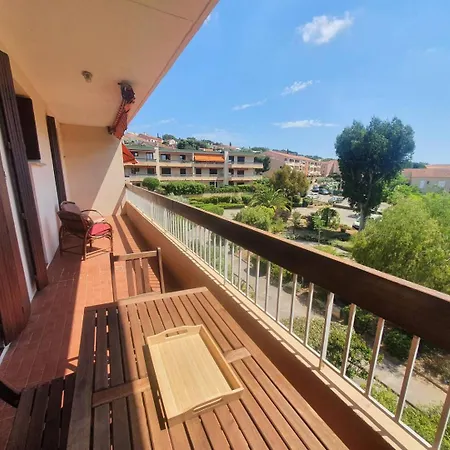 2 Avec Grand Balcon A Deux Pas Du Port De Sanary Et De La Appartamento *