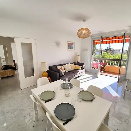 2 Avec Grand Balcon A Deux Pas Du Port De Sanary Et De La * Six-Fours-les-Plages